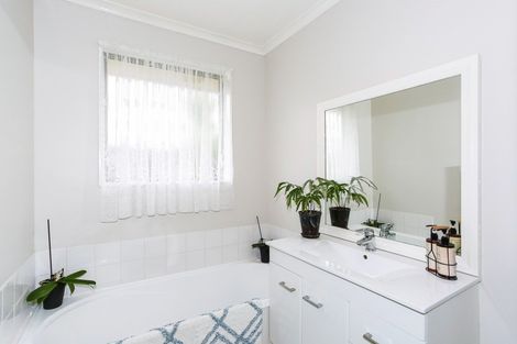 Photo of property in 34 Pateke Drive, Takanini, 2112