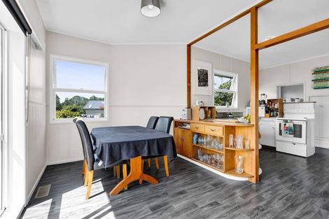 Photo of property in 261 Huatoki Street, Upper Vogeltown, New Plymouth, 4310