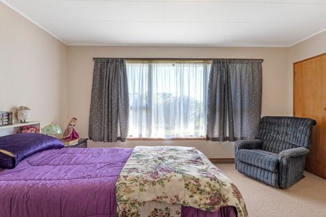 Photo of property in 242 Baylys Coast Road, Dargaville, 0377