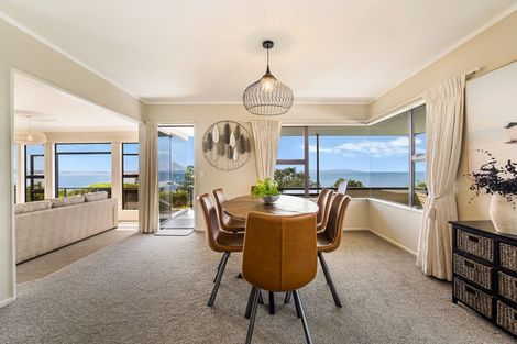 Photo of property in 146 Pacific Parade, Army Bay, Whangaparaoa, 0930
