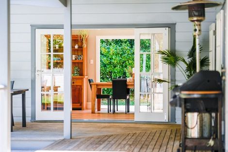 Photo of property in 43 Dale Road, Raumati South, Paraparaumu, 5032