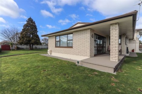 Photo of property in 4 Pokaka Place, Inglewood, 4330