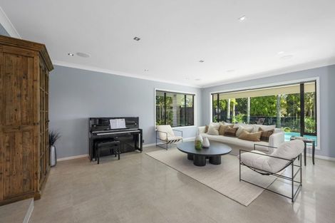 Photo of property in 12a Wainoni Heights, Greenhithe, Auckland, 0632