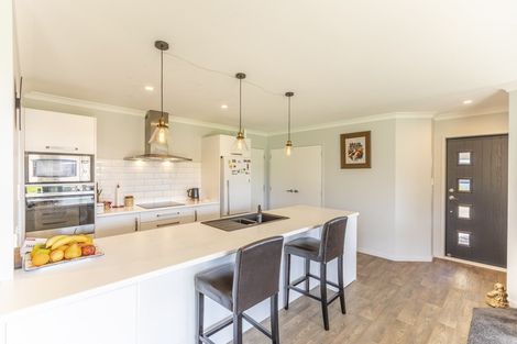 Photo of property in 3 Apatu Place, Waipukurau, 4200