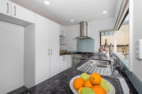 Photo of property in 1/6 Glucina Avenue, West Harbour, Auckland, 0618