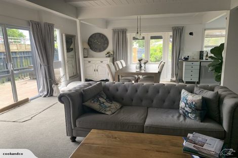 Photo of property in 52a Hatton Road, Orewa, 0931