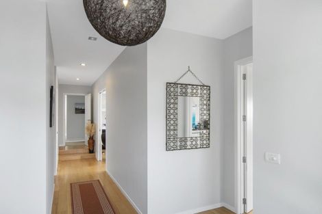 Photo of property in 25 Haden Place, Omokoroa, 3114