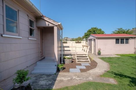 Photo of property in 36 Abbott Street, Te Hapara, Gisborne, 4010
