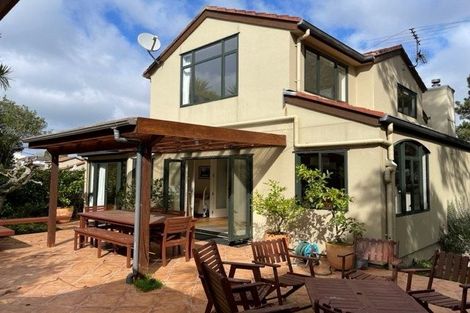 Photo of property in 1/8 Tobago Place, Sunnynook, Auckland, 0620