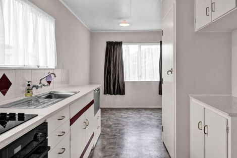 Photo of property in 22 Karaka Street, Inglewood, 4330