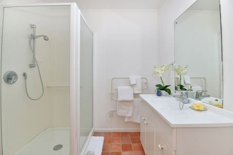 Photo of property in 2/12 Miro Street, Helensville, 0800