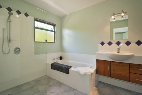 Photo of property in 8 Citrus Grove, Mapua, 7005