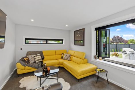 Photo of property in 10 Evesham Crescent, Spreydon, Christchurch, 8024