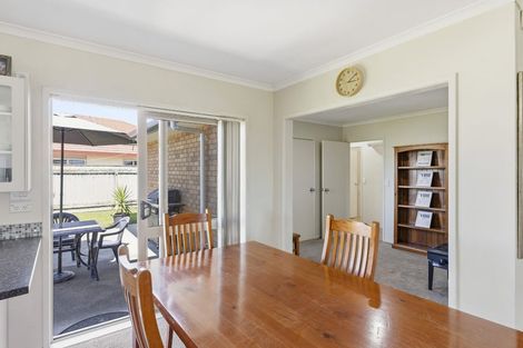 Photo of property in 5 Ahmad Close, Levin, 5510