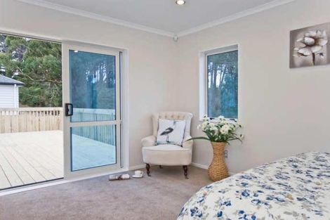 Photo of property in 25b Thornlow Street, Glendene, Auckland, 0602