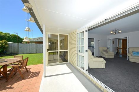 Photo of property in 5 Ti Rakau Drive, Woolston, Christchurch, 8023