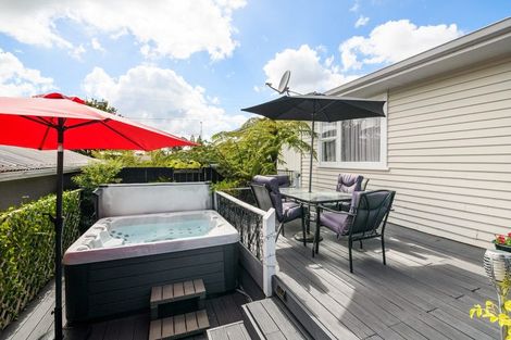 Photo of property in 76 Alexandra Street, Marton, 4710