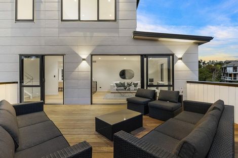 Photo of property in 28a Oliver Twist Avenue, Mellons Bay, Auckland, 2014