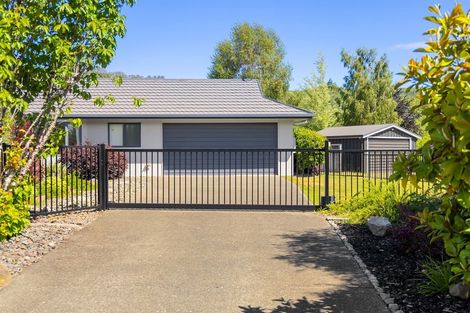Photo of property in 10 Yasmin Lane, Kinloch, Taupo, 3377