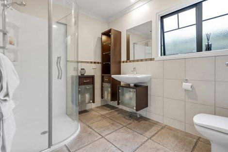 Photo of property in 241 East Coast Road, Mairangi Bay, Auckland, 0630