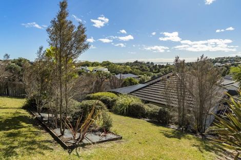 Photo of property in 26 Waipuna Grove, Welcome Bay, Tauranga, 3112