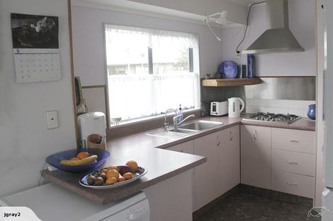 Photo of property in 84 Hillcrest Drive, Kelvin Grove, Palmerston North, 4414