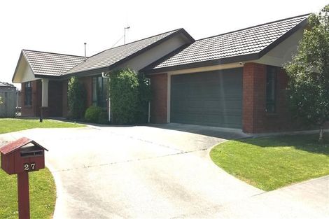 Photo of property in 27 Boston Parade, Kelvin Grove, Palmerston North, 4414