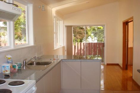 Photo of property in 30 Longburn Road, Henderson, Auckland, 0610