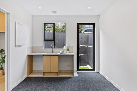 Photo of property in 12e Gordon Avenue, Milford, Auckland, 0620
