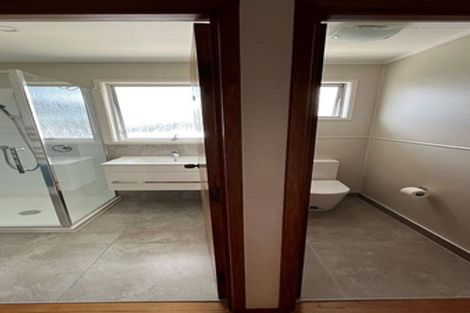 Photo of property in 7 Lavery Place, Sunnynook, Auckland, 0632