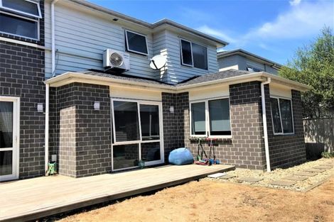 Photo of property in 21e Stamford Crescent, Flat Bush, Auckland, 2019