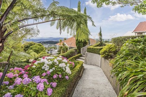 Photo of property in 39 Mills Road, Brooklyn, Wellington, 6021