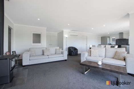 Photo of property in 38 Noble Johnston Drive, Katikati, 3129