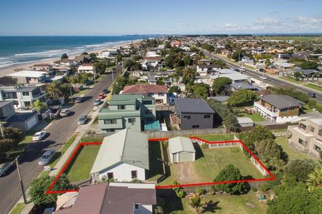 Photo of property in 18 Motiti Road, Papamoa Beach, Papamoa, 3118