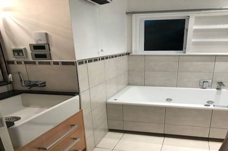 Photo of property in 1/256 Ilam Road, Burnside, Christchurch, 8053