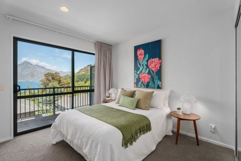 Photo of property in Arno Apartment, 6/8 Mckerrow Place, Sunshine Bay, Queenstown, 9300