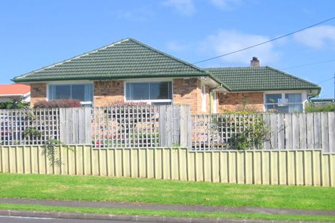 Photo of property in 4 Garelja Road, Henderson, Auckland, 0612