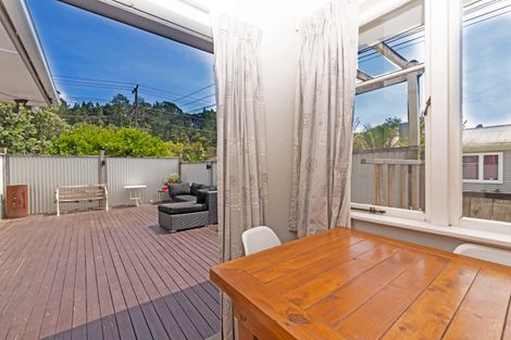 Photo of property in 14 Birdwood Road, Swanson, Auckland, 0612