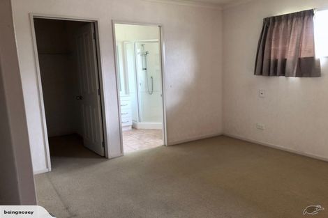 Photo of property in 14 Chapletown Drive, East Tamaki, Auckland, 2016