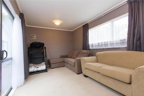 Photo of property in 41b Woodglen Road, Glen Eden, Auckland, 0602