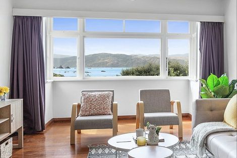 Photo of property in 117 Breaker Bay Road, Breaker Bay, Wellington, 6022