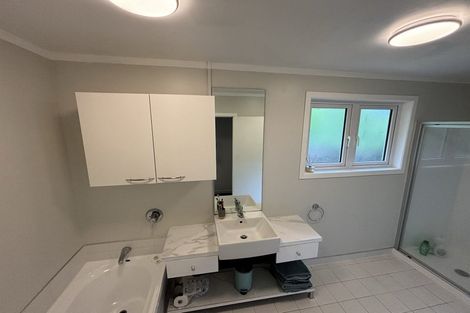 Photo of property in 30 Atkinson Road, Titirangi, Auckland, 0604