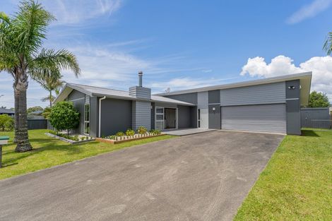 Photo of property in 86 Kupe Drive, Whitianga, 3510