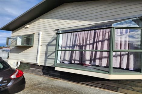 Photo of property in 38 Matipo Road, Te Atatu Peninsula, Auckland, 0610