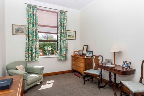 Photo of property in 21 Victoria Avenue, Dannevirke, 4930