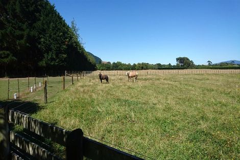 Photo of property in 62 School Road, Te Horo, Otaki, 5582