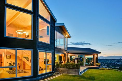 Photo of property in 8 City Heights, Maitai, Nelson, 7010