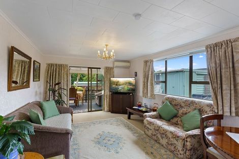 Photo of property in 5a Rutherford Drive, Waikanae Beach, Waikanae, 5036