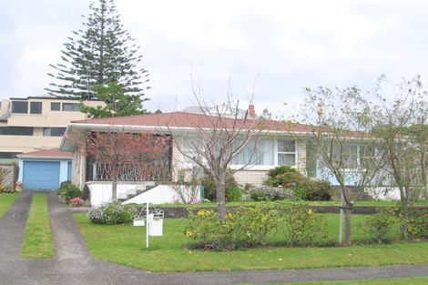 Photo of property in 2 Carol Place, Otumoetai, Tauranga, 3110