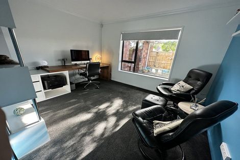 Photo of property in 18 Parkhaven Drive, Rosehill, Papakura, 2113